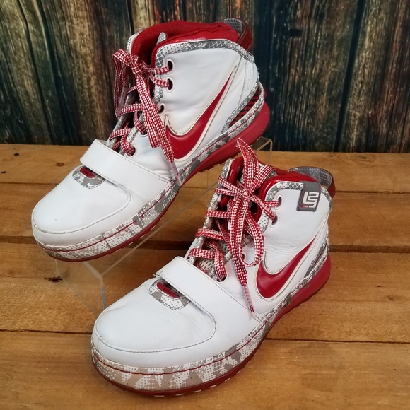 nike basketball shoes 2008